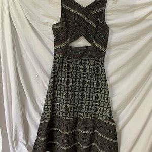 Elegant Black and Brown Patterned Dress